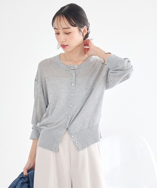earth music&ecology ボタンアソートクルーネックカーディガン Gray