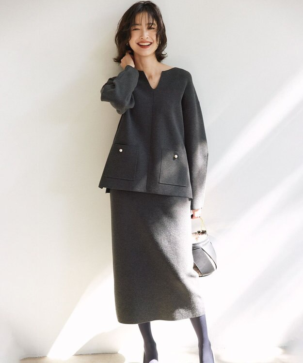 組曲 S 【加藤ローサさん着用】スムースストレッチニットアップ グレー系