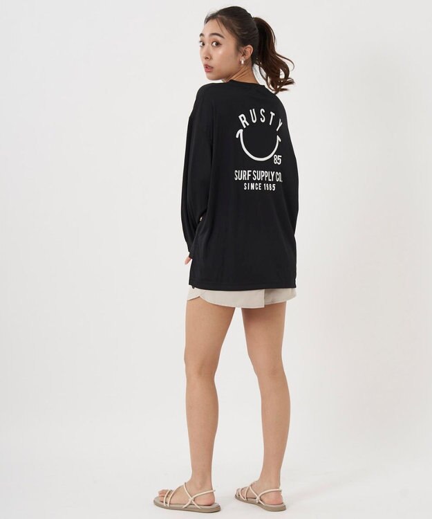 OP／FILA 【RUSTY】ニコちゃんロンT＋ショートパンツ付きビキニ 4点セット水着 ベージュ