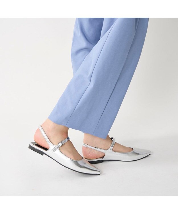 MODE ET JACOMO <noyau>ポインテッドトゥバックベルトパンプス シルバー