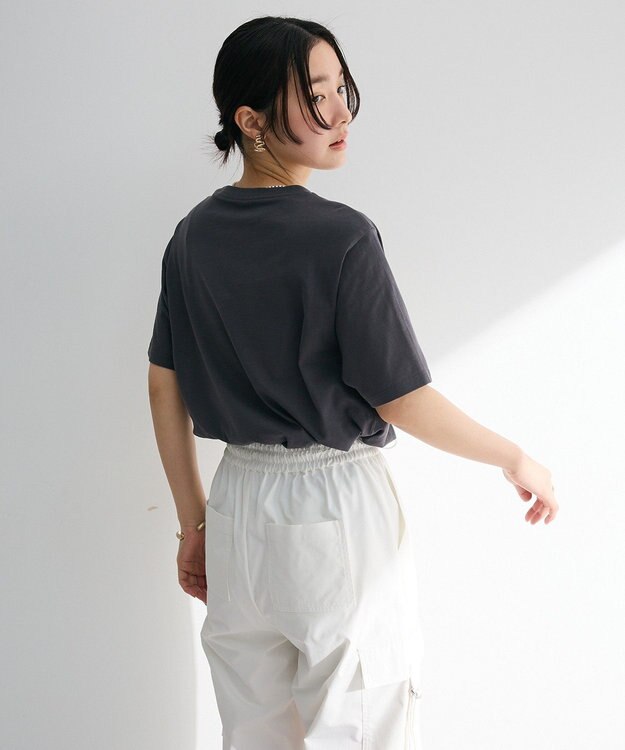 Green Parks ＢＰ　フェミニンロゴレギュラーＴシャツ Charcoal Gray