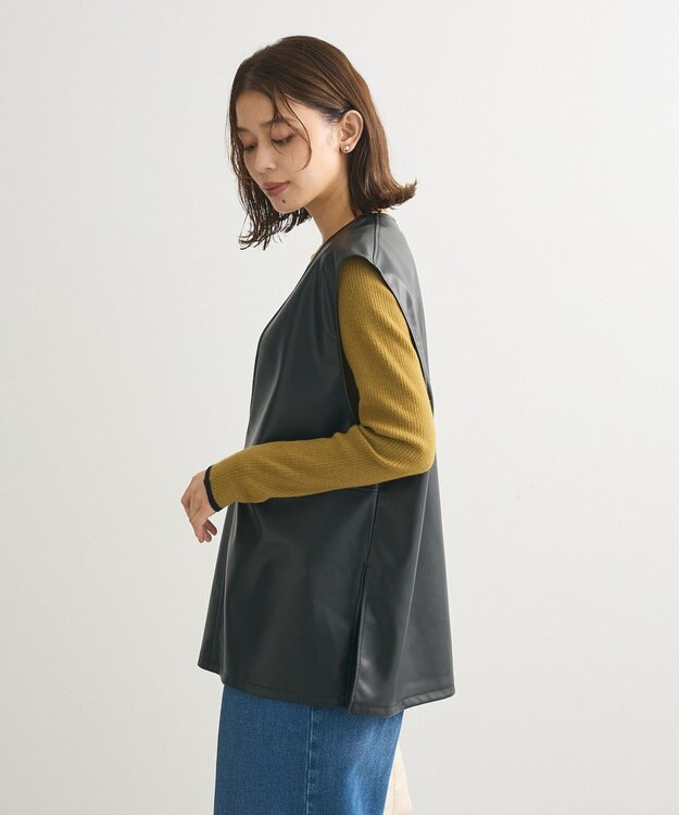 Green Parks フェイクレザーＶネックベスト Black