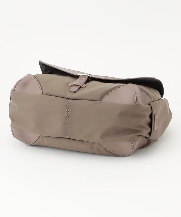 Y'SACCS ミリタリーフラップショルダー　Sサイズ グレージュ