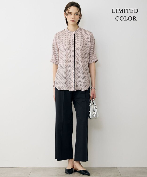ICB L 【先行予約・WEB限定カラーあり】BackSatinAmunzen 5分袖バンドカラーブラウス ヘイズピンク×スクエアビット柄［WEB限定］