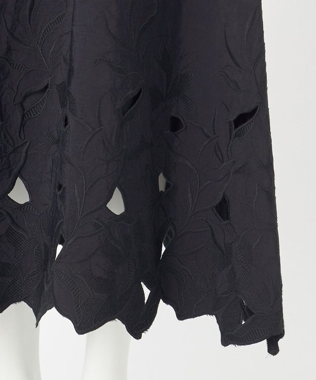 23区 【R(アール)】クラフトカットレース フレアスカート ブラック系