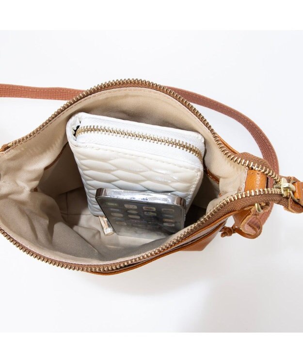 UNBILLION アトランタ ATLANTA / 牛革縦ミニショルダー キャメル