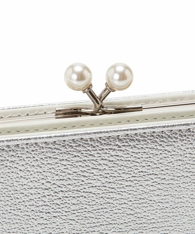 TOPKAPI 【TOPKAPI】シュリンクレザー パール がま口 二つ折り 財布 シルバー