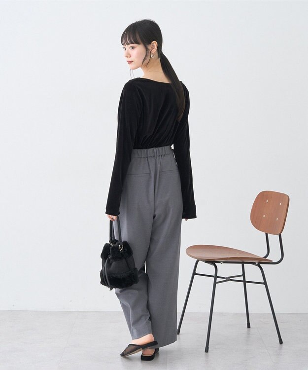 earth music&ecology シアーベロアドレープネックプルオーバー Black