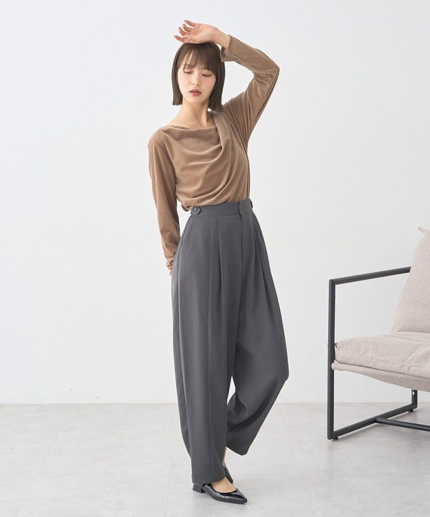 earth music&ecology シアーベロアドレープネックプルオーバー Beige