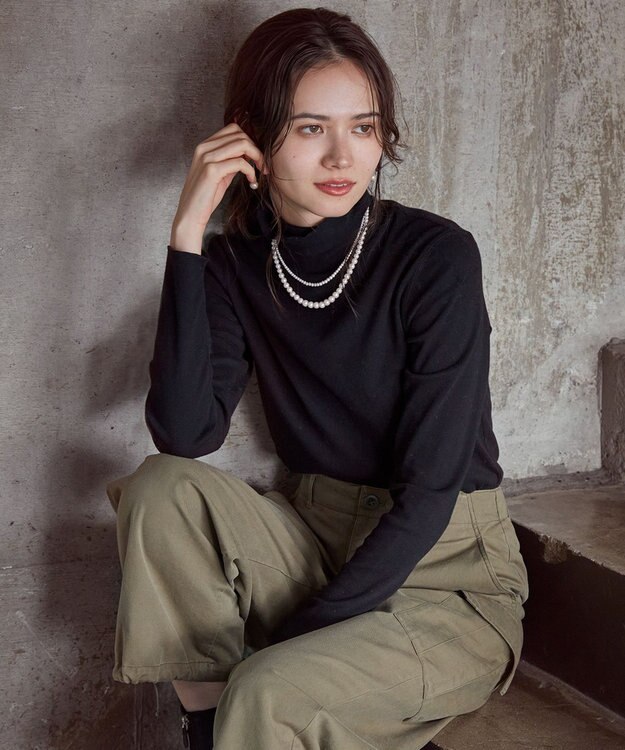 23区 【SLOW/一部店舗限定】フラッフィコットン タートルネックカットソー ブラック系