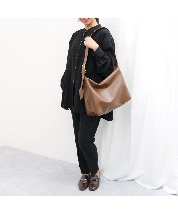 UNBILLION カシュカシュ cachecache / バックル付きビッグショルダー チョコ