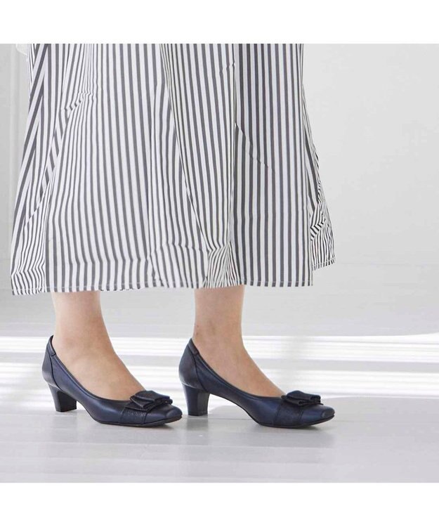 Riz raffinee <Riz raffinee>ドレープデザインモチーフパンプス ネイビーメタリック