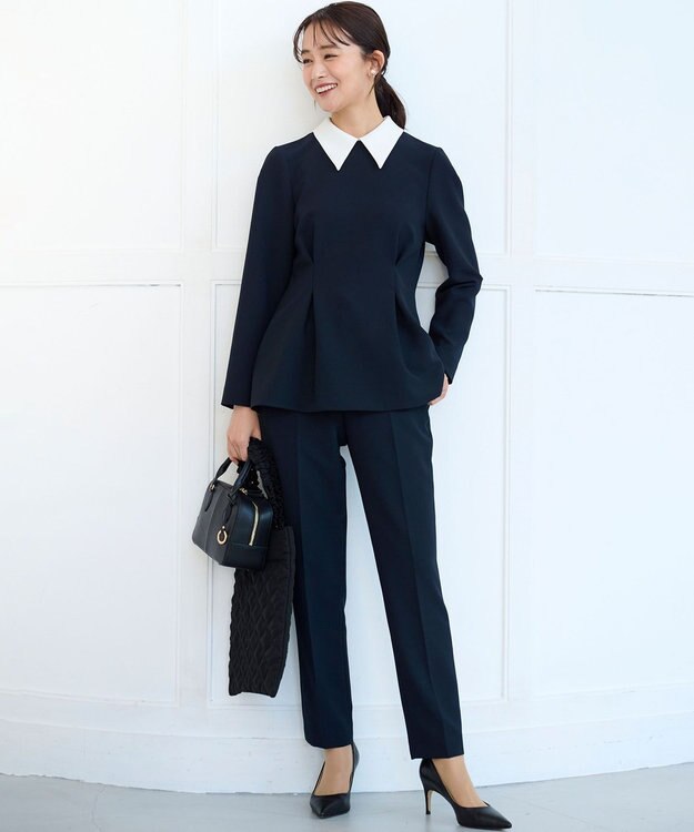 組曲 S 【KUMIKYOKU NAVY】コンフォータブルドレープ 襟付きブラウス ネイビー系