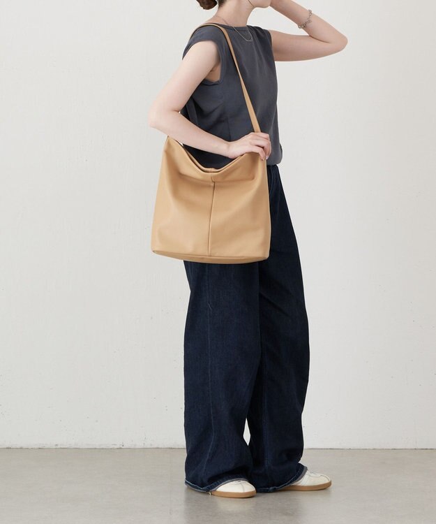 russet ソフトレザーワンショルダーバッグ(CE-1506) Beige