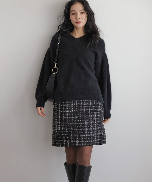 組曲 S フラッフィーファーＶネック ニット ブラック系