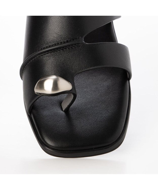 ing <ing>スクエアトングサンダル ブラック