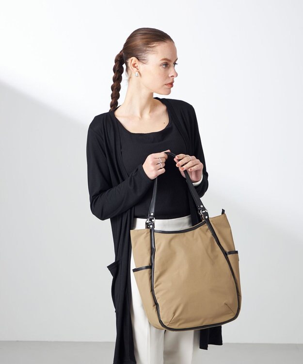 Y'SACCS 【ムック本掲載】タスランナイロントートバッグ midium ベージュ【WEB限定カラー】