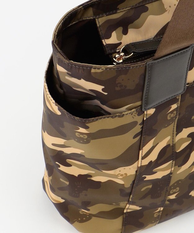 LA BAGAGERIE 【LA BAGAGERIE×HELLO KITTY】リボンチャーム付き　デイリートート　Mサイズ カーキ