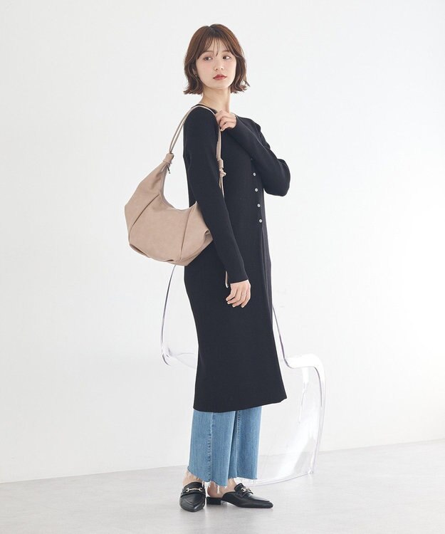 earth music&ecology クロワッサンバッグ Gray Beige