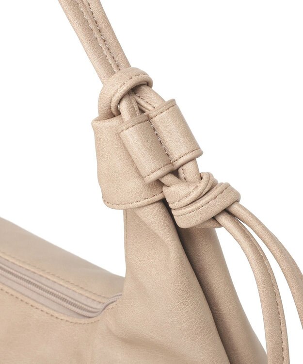 earth music&ecology クロワッサンバッグ Gray Beige