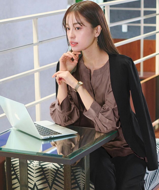 Tiaclasse 【新色追加・洗える】重ねヘムタックブラウス モカ