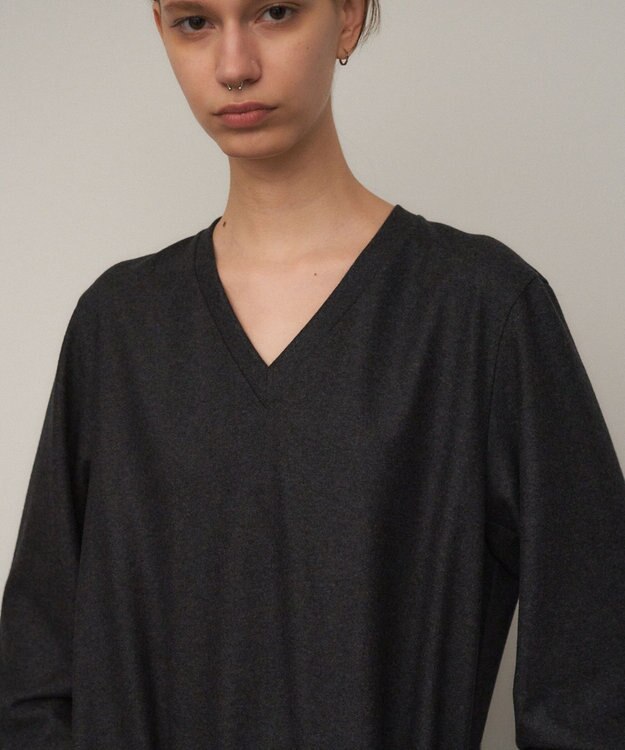 ATON MERINO COLLEGE JERSEY | Vネックドレス CHARCOAL GRAY