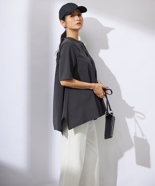 ICB 【接触冷感・UVカット・洗える】ヴィンテージスパンブロード バンドカラーブラウス チャコールグレー系