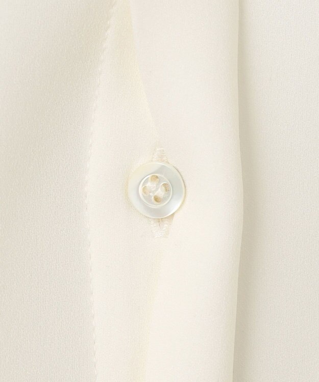 組曲 フリルカラーブラウス アイボリー系