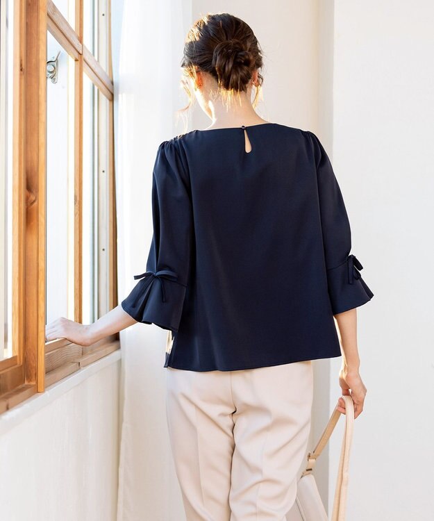 Tiaclasse 【洗える】リボン付きタックフレア袖ブラウス ネイビー
