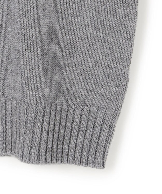 BEIGE， 【洗える・VERY NaVY12月号掲載】CHESTER / フェイクファークルーネックニット Md.Gray