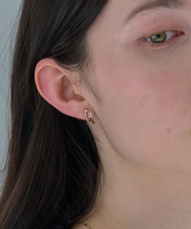 Phoebe 〈痛くないシリーズ/アレルギー対応〉シャイニーダブルフープライトフィットイヤリング　シャンパン シャンパンゴールド