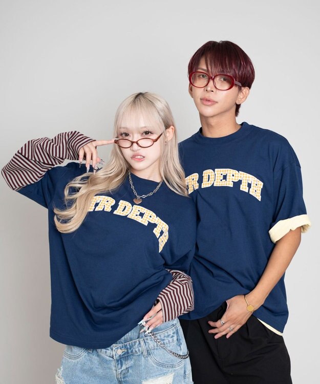 WEGO 【ユニセックス着用ITEM/MLサイズ展開】チェックカレッジグラフィックT（SS） ネイビー