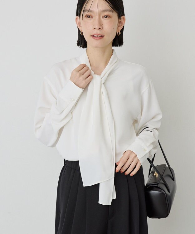 AMERICAN HOLIC 【イージーケア】ナロータイブラウス Off White
