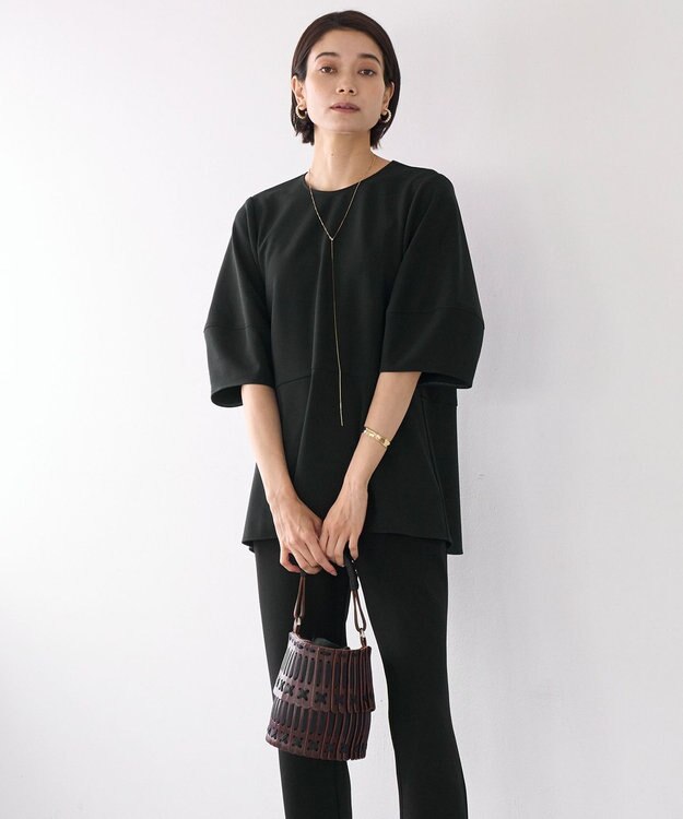 UNFILO BEAUTY MOVE ペプラムブラウス ブラック