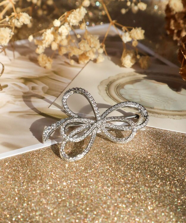 Tiaclasse クロスリボンデザインブローチ シルバー