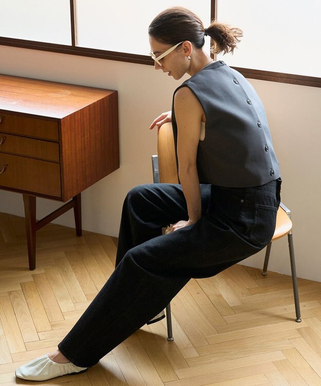 UNFILO フォルムニット クロップドベスト チャコール