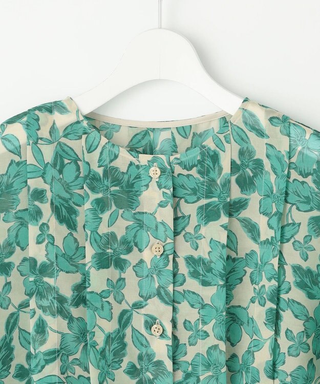 自由区 ハーバリウムフラワープリント ブラウス ベージュ×エメラルド