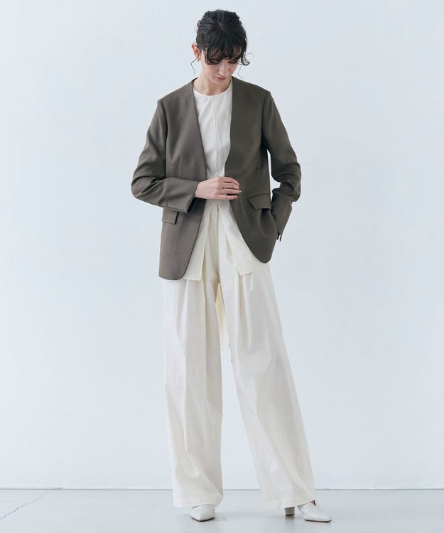 BEIGE， 【洗える】CAROLE / リネンライクノーカラーハーフ丈ジャケット Mocha