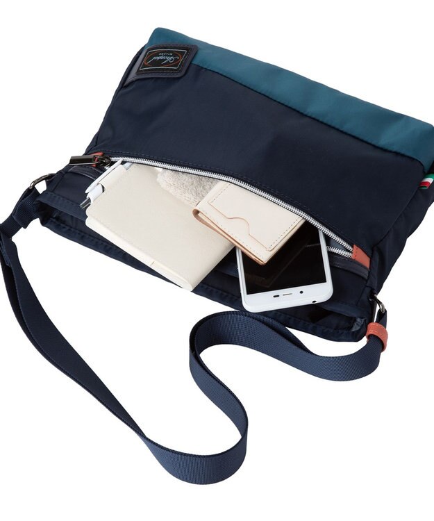 ACE BAGS & LUGGAGE Arcapel スタッグ ショルダーバッグ  17552 アルカペル ネイビー