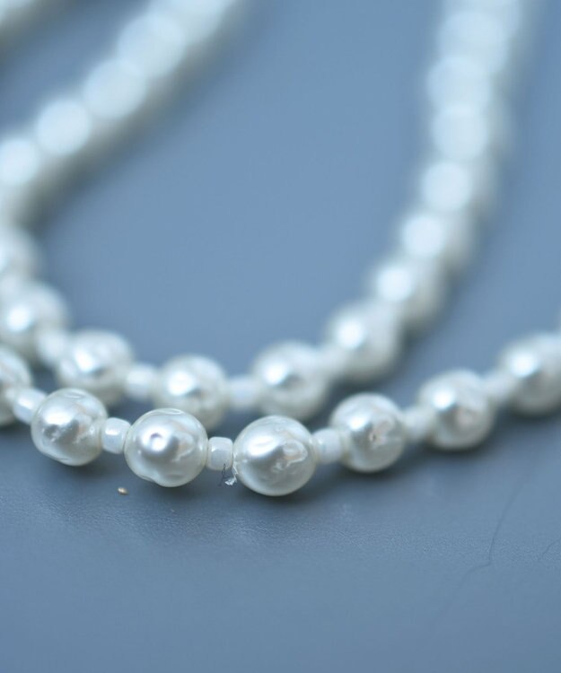 monshiro 【セレモニーにも】スズラングラスパールロングネックレス（メガネチェーンにも） ホワイト