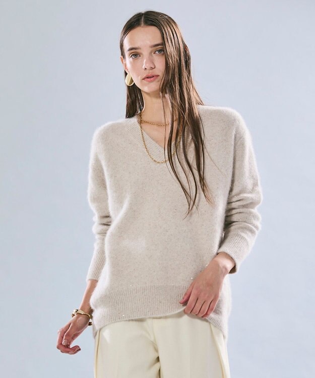 BEIGE， AMARILLO / スパンコールフォックスVネックニット Taupe