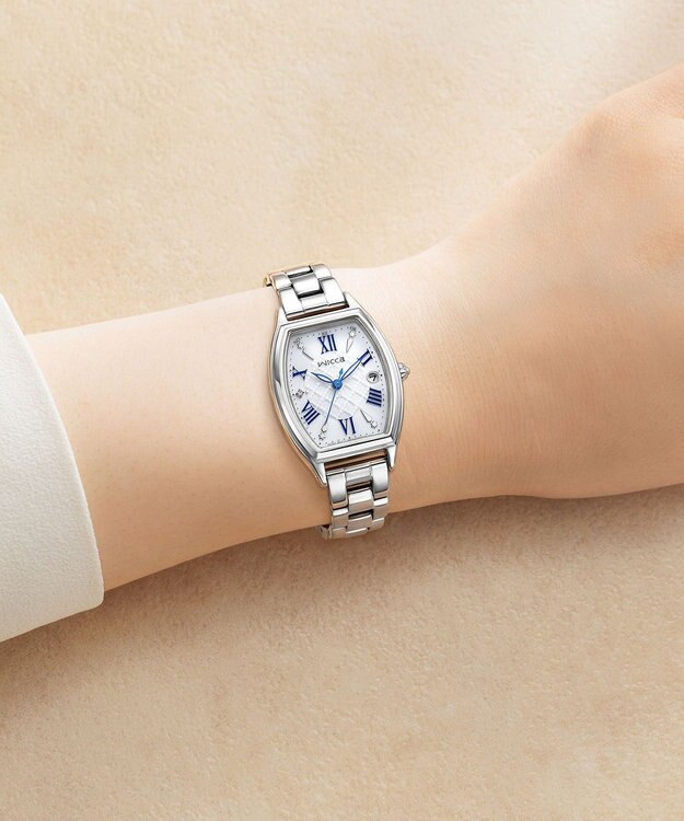 CITIZEN 【トノー型 ソーラーテック電波時計】大人可愛い 樽型ウオッチ KS4-014-11 シルバー