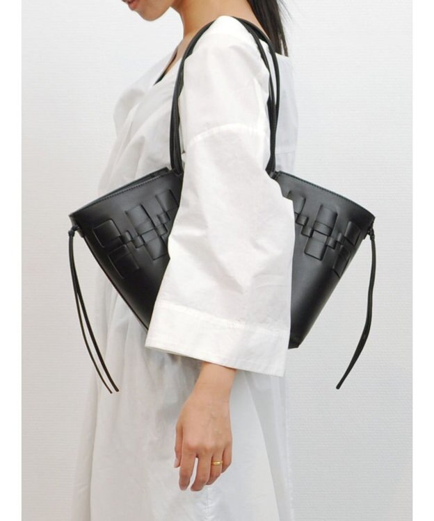 UNBILLION kakatoo メッシュ台形トートバッグ ブラック