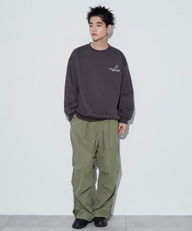 WEGO 【ユニセックス着用ITEM】ガールイラストグラフィックプルオーバー ブラック中濃色