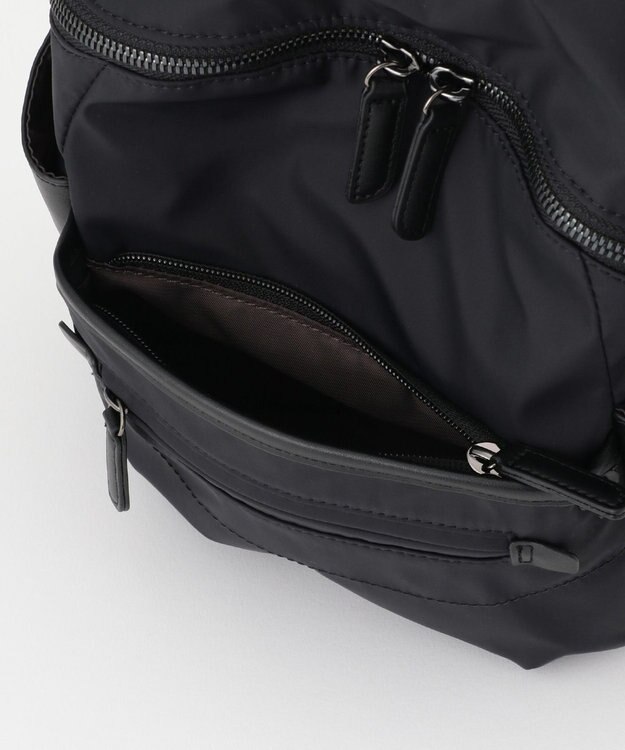 Y'SACCS 【ナイロンタフタ×リサイクルレザー】デイリーミニリュック ブラック