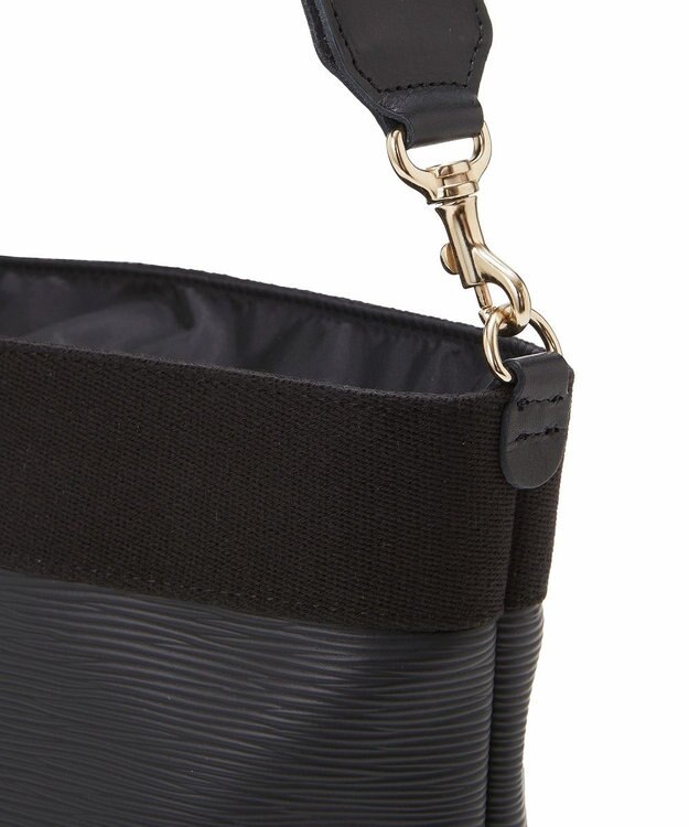 TOPKAPI 【Breath TOPKAPI】RIPPLE リプル ファスナー付 ショルダーバッグ ブラック