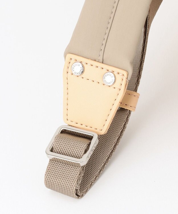 Y'SACCS 【ナイロンタフタ×リサイクルレザー】デイリーミニリュック ライトグレー