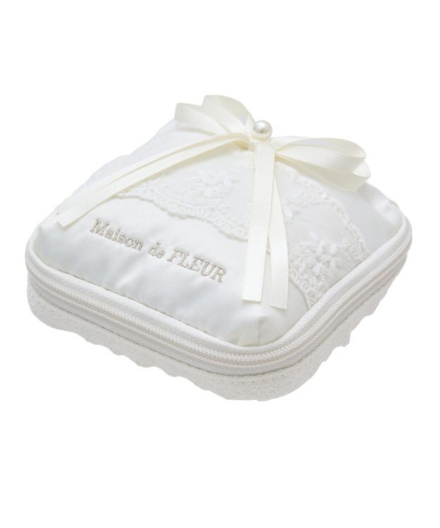 Maison de FLEUR レースフリルポーチ White