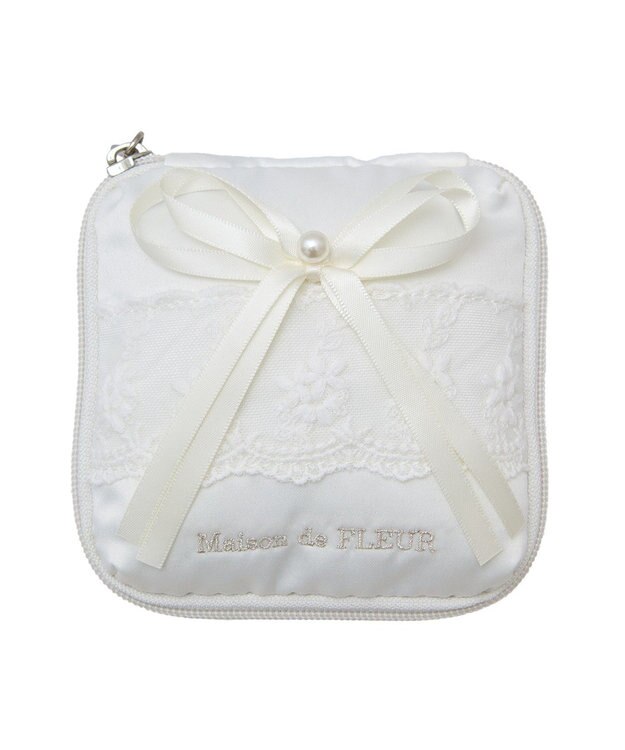 Maison de FLEUR レースフリルポーチ White