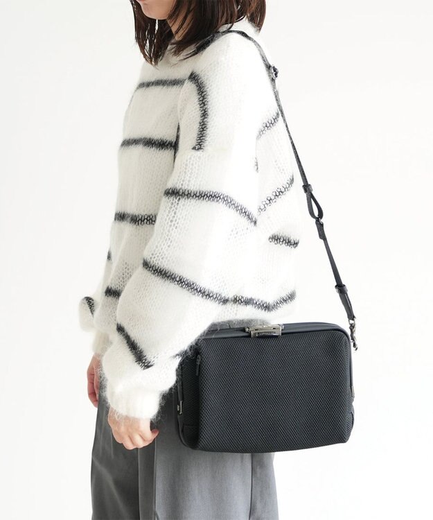 Atelier nuu Tondo クアトロショルダープラス ブラック